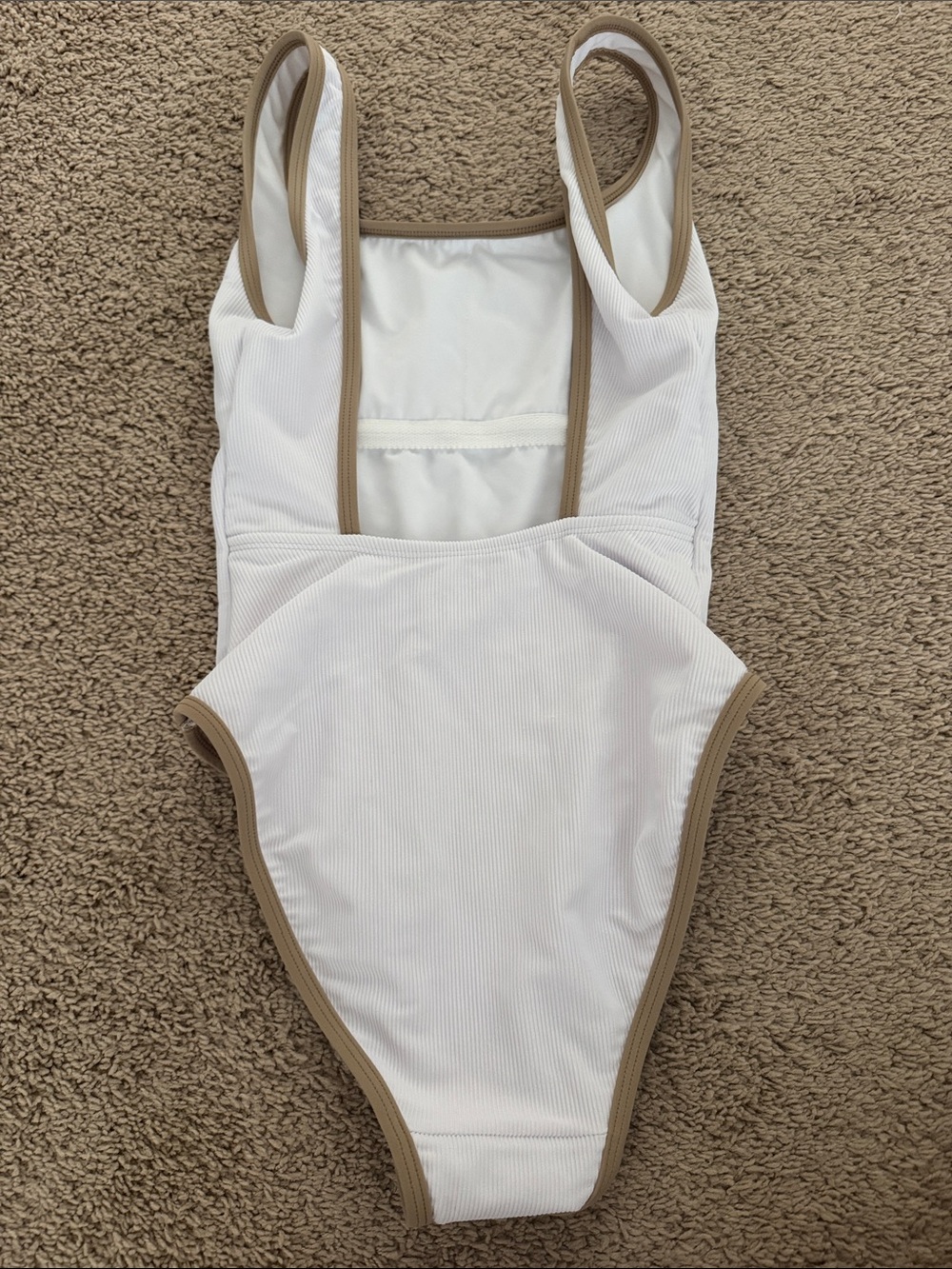 LainSnow One Piece - Picture 3 of 4